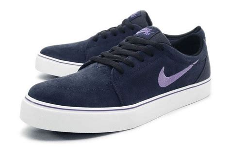 Nike satire mens skate shoes + FREE SHIPPING 